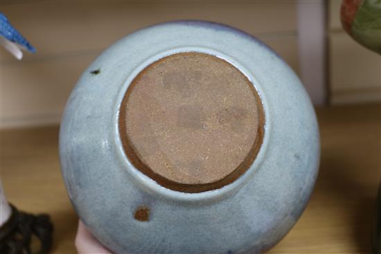 A Chinese stoneware Yun Tao Fujian kiln vase - 19th century Diameter 19cm